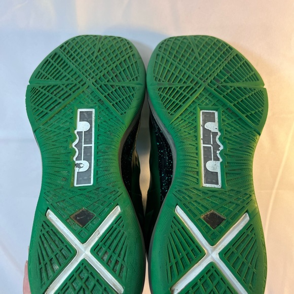 Nike LeBron James Shoes Sz 13.5 NikeID Diamond Collection Green - Picture 6 of 11